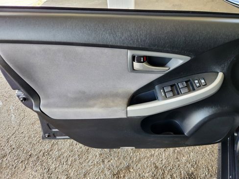 Used 2012 Toyota Prius Three FWD image 11