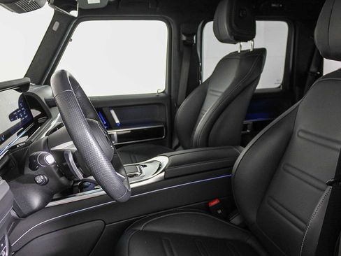 Used 2025 Mercedes-Benz G 550 G 550 image 16