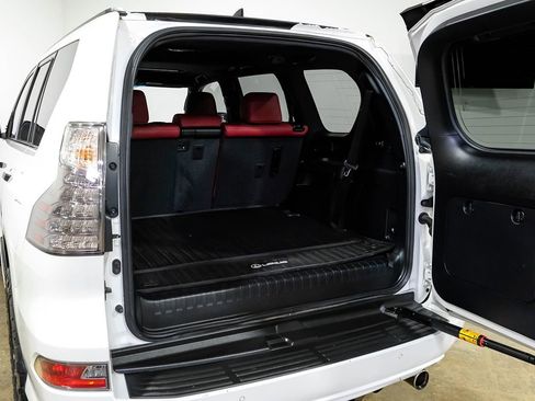 Used 2021 Lexus GX 460 Premium w/ Premium Plus Package image 53