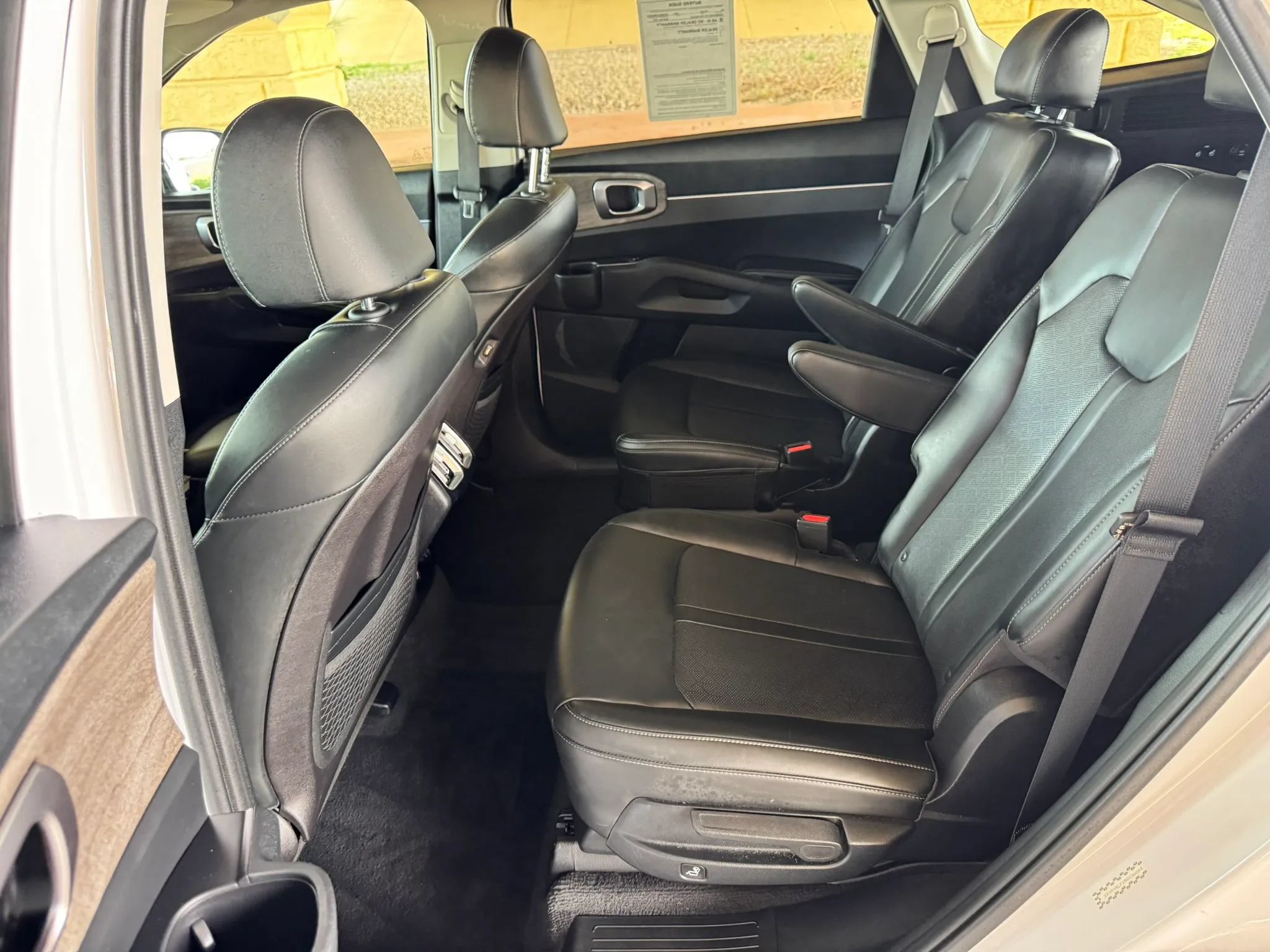 Used 2021 Kia Sorento EX w/ Panoramic Sunroof Package FWD image 19