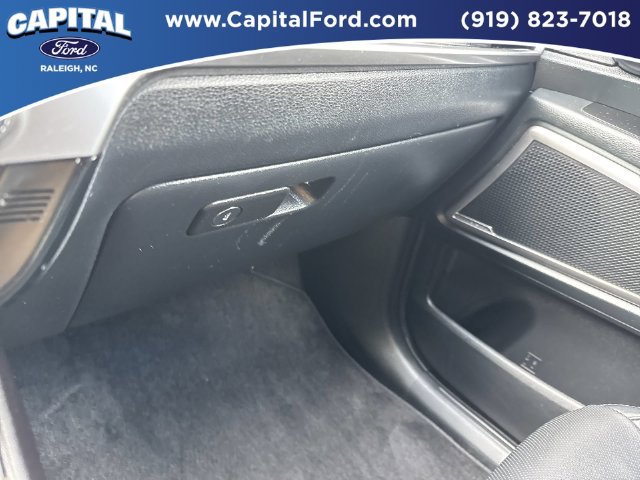 Used 2025 Kia Telluride S FWD image 28