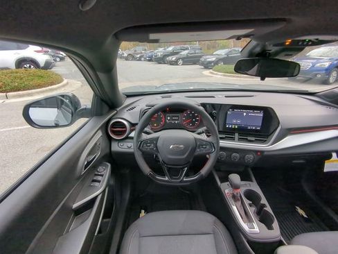 New 2026 Chevrolet Trax RS w/ Driver Confidence Package image 38