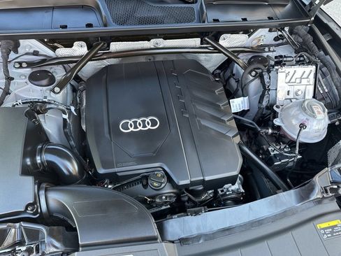 Used 2025 Audi Q5 2.0T Premium AWD/4WD image 43