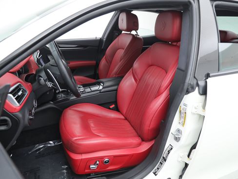 Certified 2023 Maserati Ghibli Modena RWD image 15