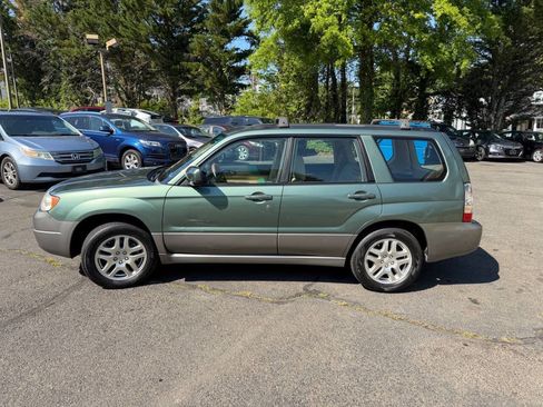 Used 2006 Subaru Forester 2.5X L.L. Bean AWD/4WD image 4