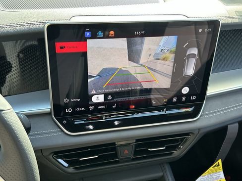 New 2026 Volkswagen Tiguan SE R-Line AWD/4WD image 23