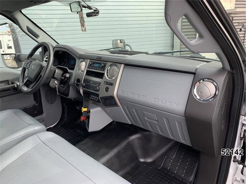 Used 2022 Ford F750 2WD Regular Cab Super Duty image 26