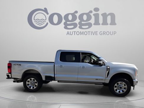 Used 2023 Ford F250 Lariat w/ Chrome Package AWD/4WD image 6