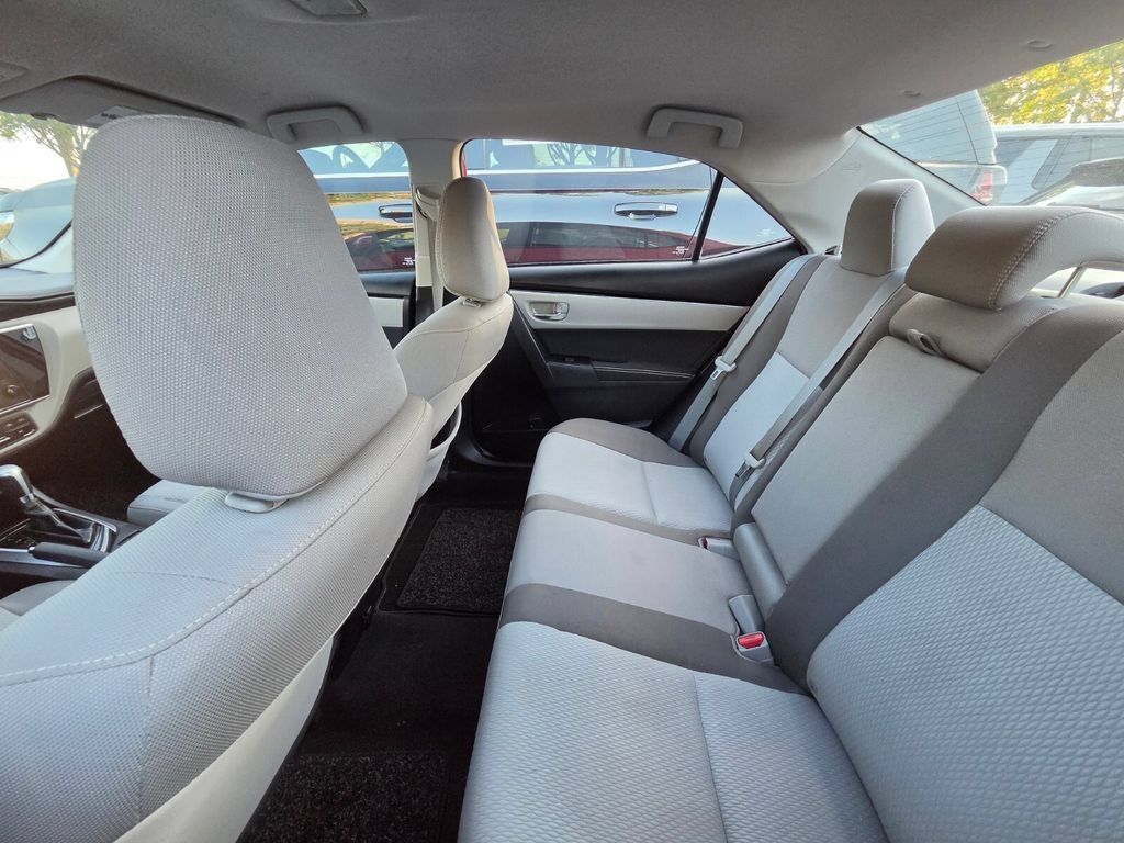 Used 2019 Toyota Corolla LE FWD image 9