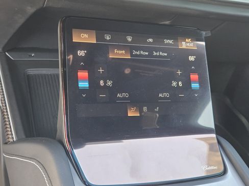 New 2026 Cadillac Vistiq Sport w/ LPO, Floor Liner Package image 29