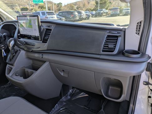 Used 2022 Ford Transit 350 XLT image 29