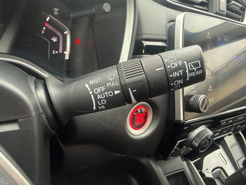 Used 2020 Honda CR-V Touring image 17