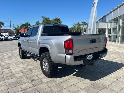 Used 2019 Toyota Tacoma SR w/ SR Convenience Package AWD/4WD image 4