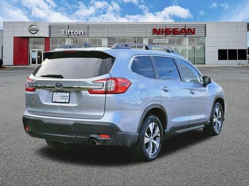 Used 2025 Subaru Ascent Premium AWD/4WD image 4
