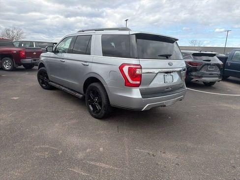 Used 2021 Ford Expedition XLT image 6