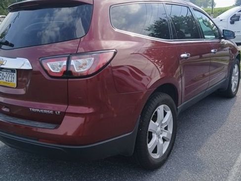 Used 2016 Chevrolet Traverse LT w/ Style and Technology Package AWD/4WD image 7