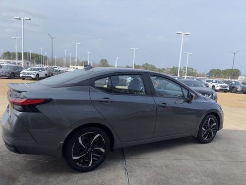 New 2025 Nissan Versa SR image 4