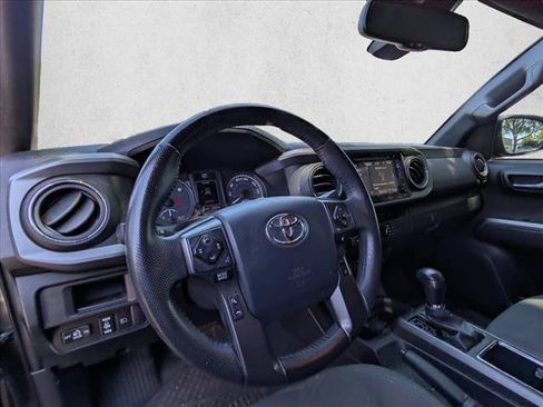 Used 2019 Toyota Tacoma TRD Sport RWD image 10
