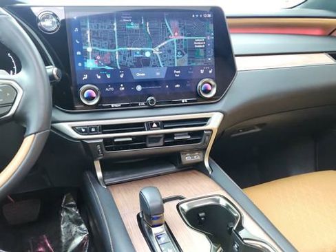 Used 2024 Lexus RX 350 Premium Plus w/ Convenience Package image 46