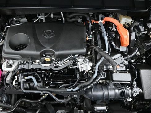 Used 2023 Toyota Highlander Bronze Edition image 30