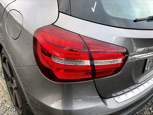 Used 2018 Mercedes-Benz GLA 45 AMG 4MATIC w/ Multimedia Package image 28