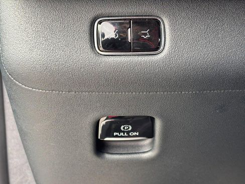 New 2025 Lincoln Navigator Reserve image 18