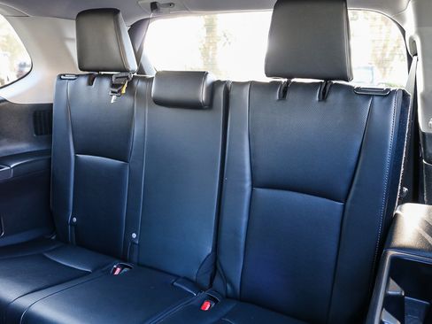 Used 2024 Toyota Grand Highlander AWD Hybrid image 19