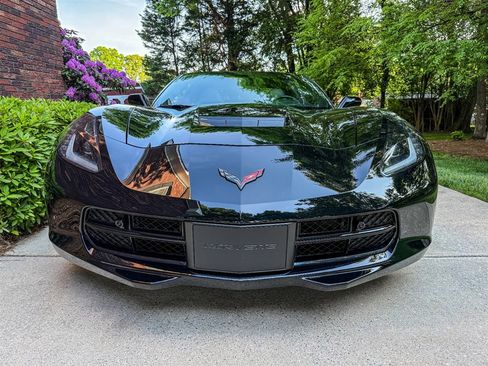 Used 2018 Chevrolet Corvette Stingray Coupe w/ 2LT Preferred Equipment Group image 16