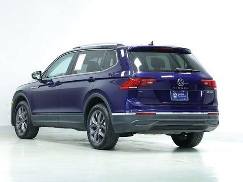 Certified 2024 Volkswagen Tiguan SE w/ Panoramic Sunroof Package FWD image 6