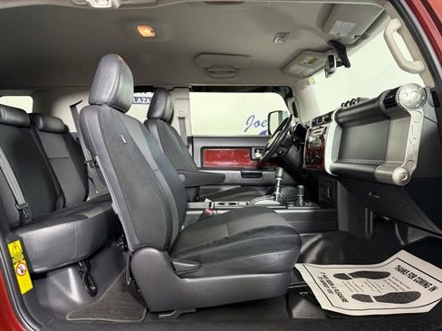 Used 2010 Toyota FJ Cruiser 4WD image 16