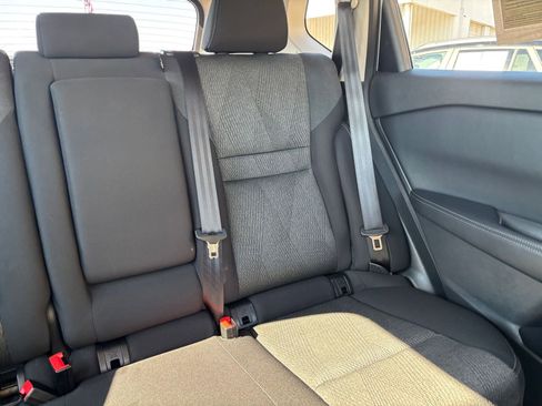 Used 2025 Nissan Rogue SV image 39