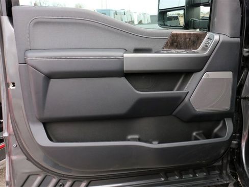 New 2026 Ford F250 Lariat w/ Black Appearance Package image 16