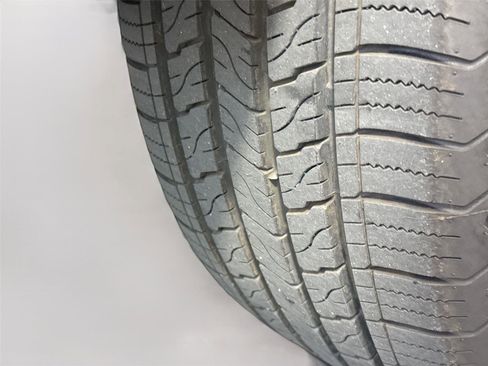 Used 2024 Alfa Romeo Stelvio Sprint image 38