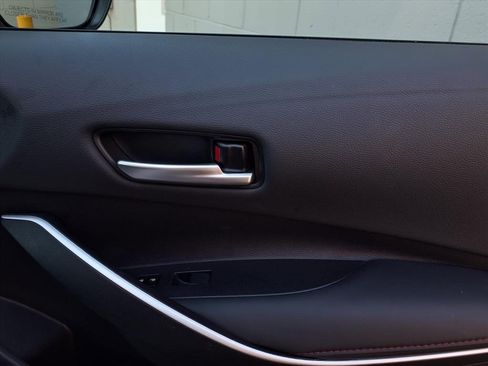 Certified 2025 Toyota Corolla SE image 24