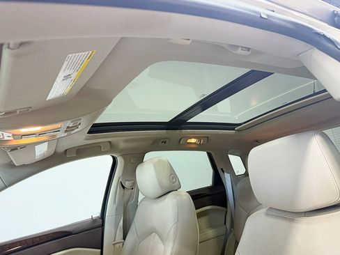 Used 2010 Cadillac SRX Luxury image 31