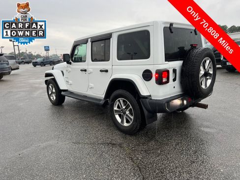 Used 2019 Jeep Wrangler Unlimited Sahara w/ Dual Top Group AWD/4WD image 3