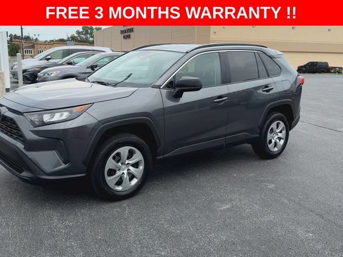 Used 2020 Toyota RAV4 LE w/ Carpet Mat Package FWD image 4