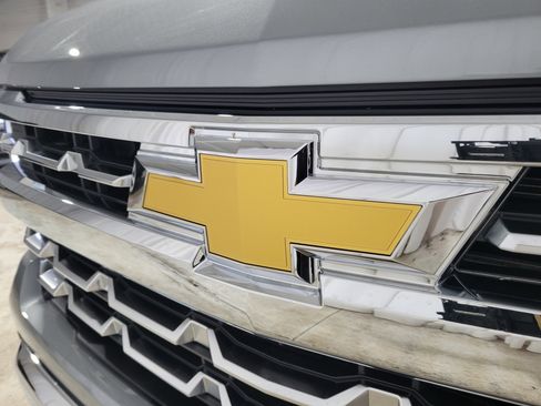 New 2026 Chevrolet Silverado 1500 LTZ w/ Technology Package RWD image 16