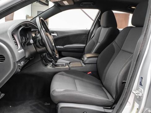 Used 2021 Dodge Charger SXT w/ Blacktop Package RWD image 4