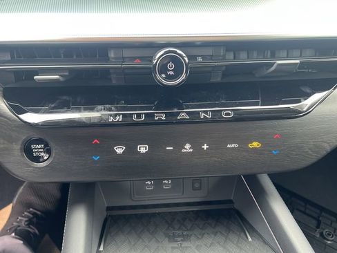 New 2025 Nissan Murano SL image 11