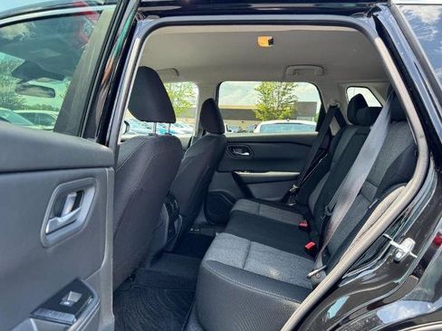Certified 2026 Nissan Rogue SV FWD image 10