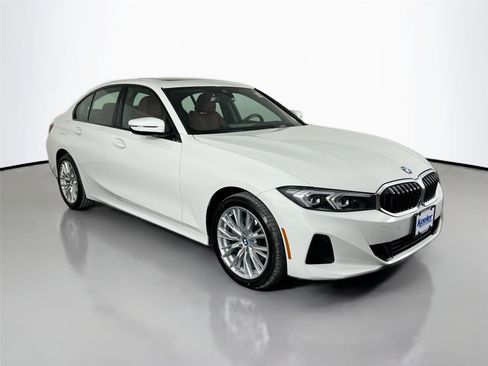 Used 2023 BMW 330i xDrive Sedan w/ Convenience Package image 8