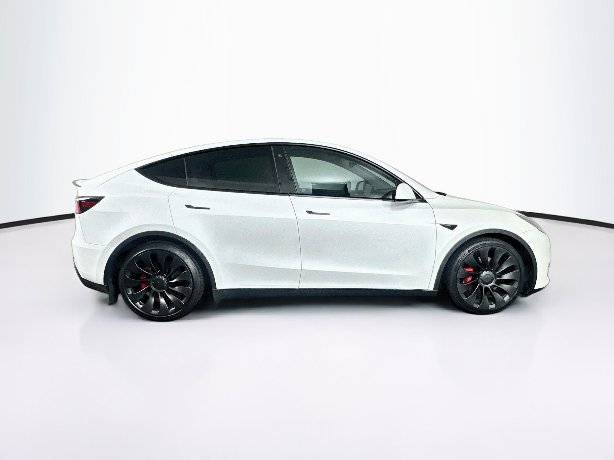 Used 2022 Tesla Model Y Performance AWD/4WD image 10