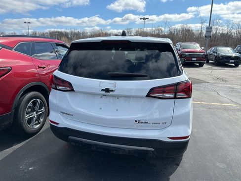 Used 2024 Chevrolet Equinox LT AWD/4WD image 4