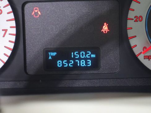 Used 2011 MAZDA Tribute i Sport FWD image 31
