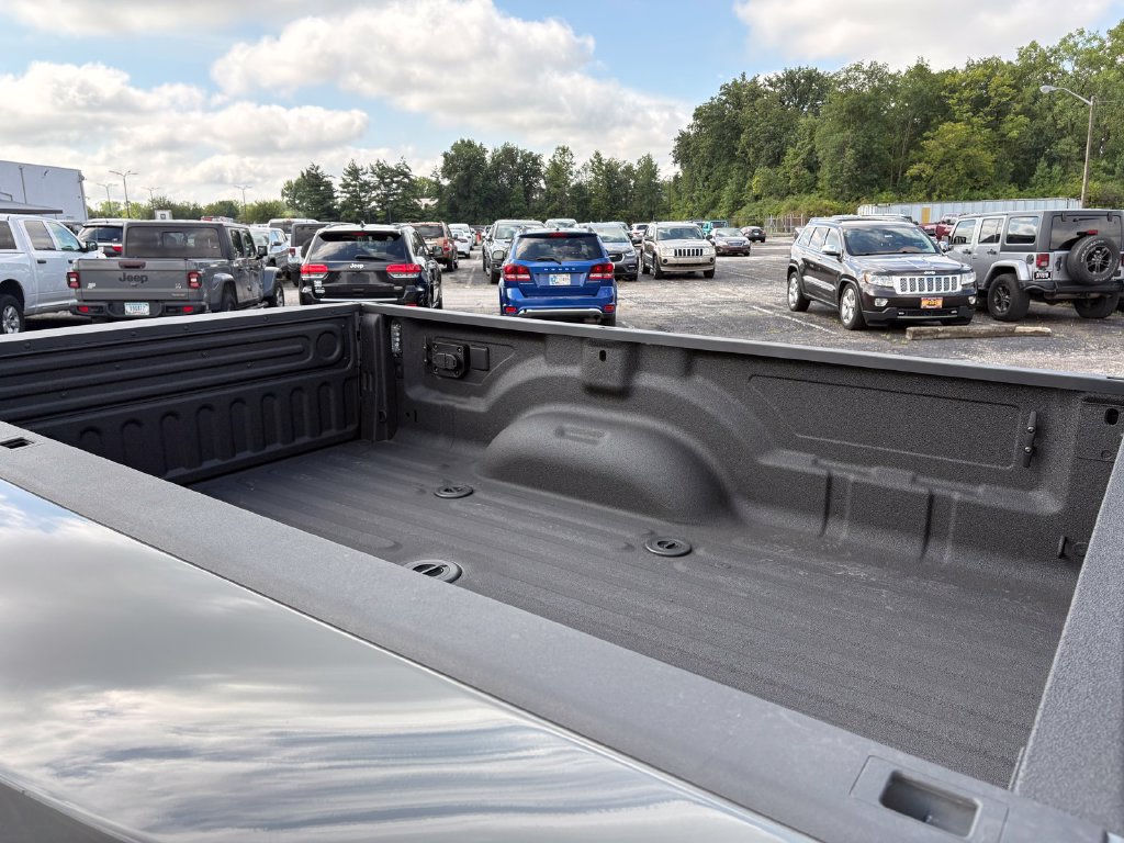New 2026 RAM 3500 Big Horn AWD/4WD image 13