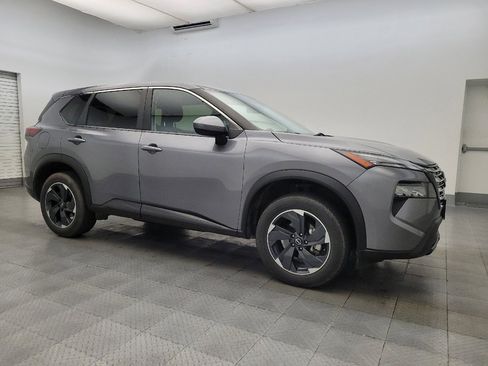 Used 2024 Nissan Rogue SV image 11