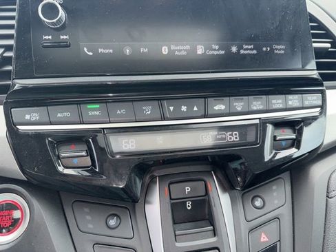 Used 2025 Honda Odyssey EX-L image 44