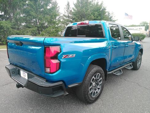 Used 2023 Chevrolet Colorado Z71 w/ Z71 Convenience Package 2 AWD/4WD image 6