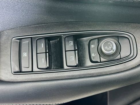 Certified 2025 Subaru Outback Premium w/ Popular Package #1 AWD/4WD image 18